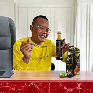 Madu Hitam Pahit Adawiyah 470gr Asli (Black Honey)